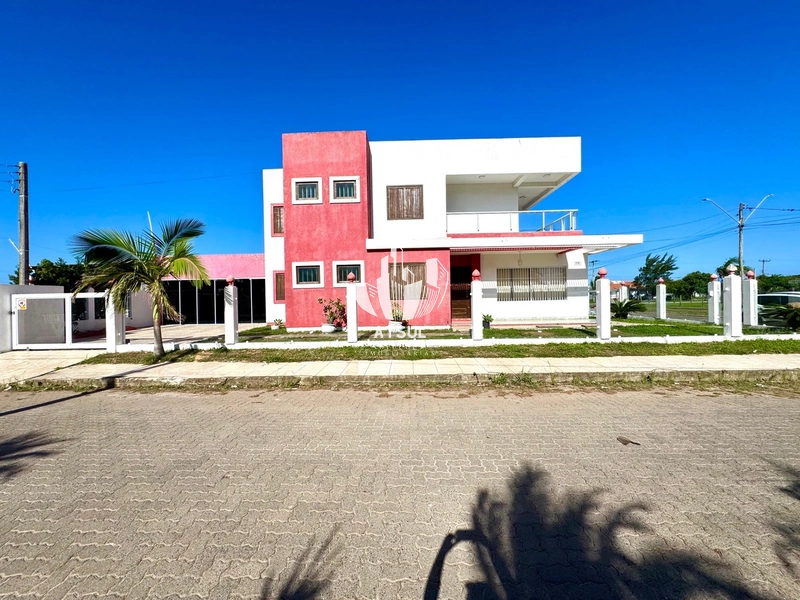 Sobrado à venda em Noiva do Mar: 1ª foto da galeria de imagens do imóvel