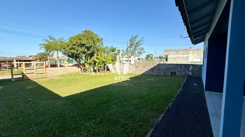 Casa à venda em Atlântida Sul: 4ª foto da galeria de imagens do imóvel