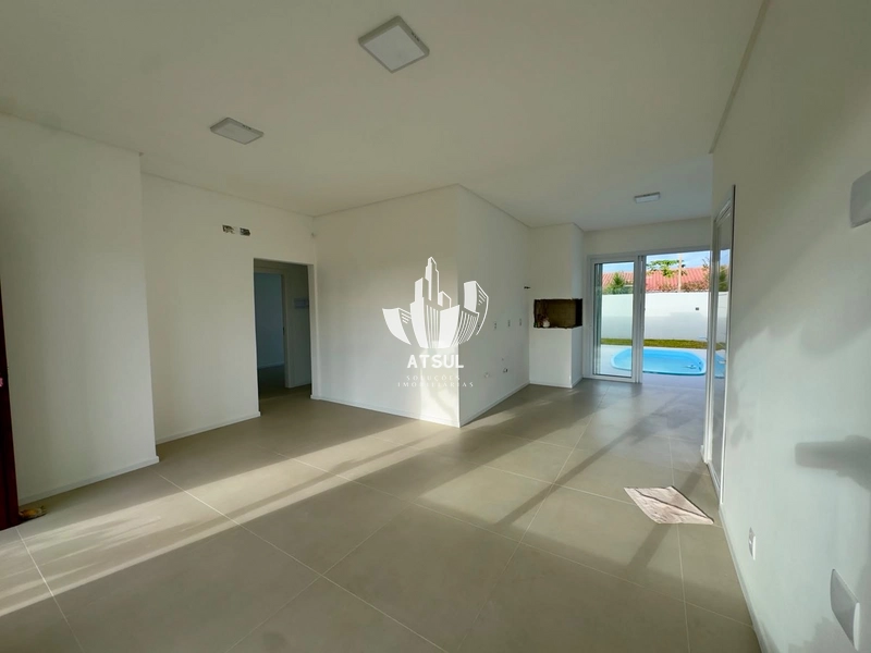 Casa à venda em Atlântida Sul: 4ª foto da galeria de imagens do imóvel