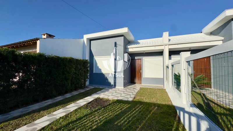 Casa Geminada à venda em Atlântida Sul: 1ª foto da galeria de imagens do imóvel