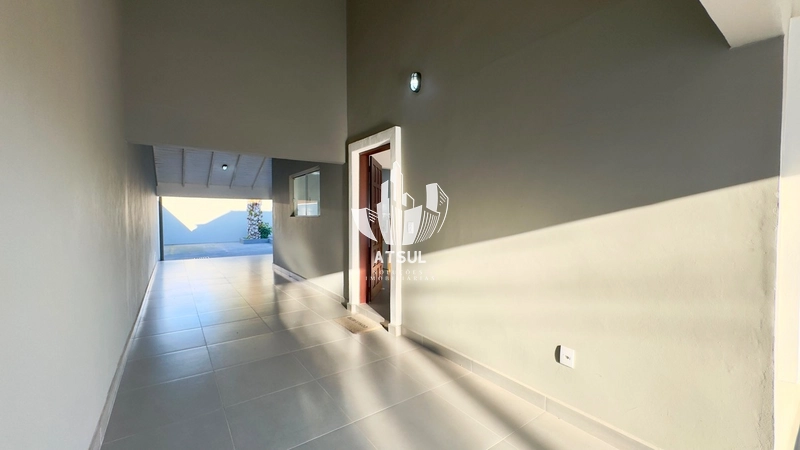 Casa à venda em Atlântida Sul: 2ª foto da galeria de imagens do imóvel