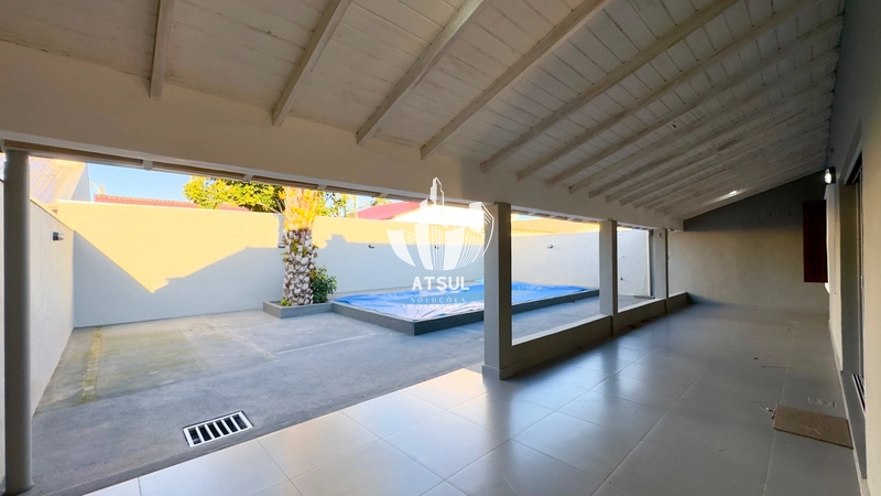 Casa à venda em Atlântida Sul: 6ª foto da galeria de imagens do imóvel