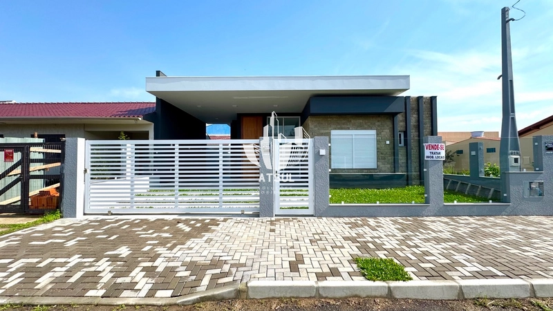 Casa à venda em Atântida Sul