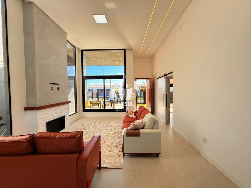 Casa à venda em atlãntida sul: 4ª foto da galeria de imagens do imóvel