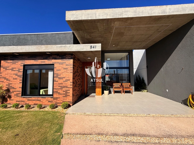 Casa à venda em atlãntida sul: 2ª foto da galeria de imagens do imóvel