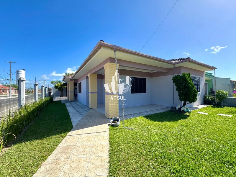 Casa á venda em Atlântida Sul: 4ª foto da galeria de imagens do imóvel