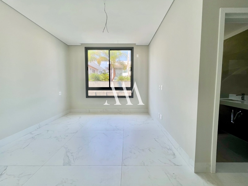 Luxuosa Residência no Alphaville: 20ª foto da galeria de imagens do imóvel