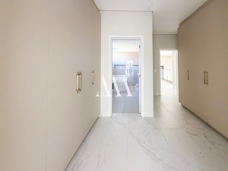 Luxuosa Residência no Alphaville: 25ª foto da galeria de imagens do imóvel