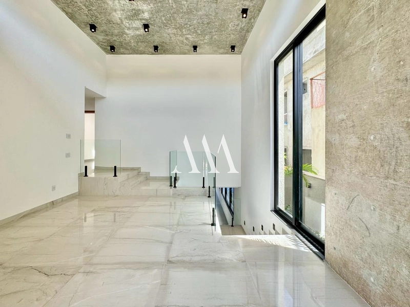 Moderna Residência no Jardins Itália: 2ª foto da galeria de imagens do imóvel