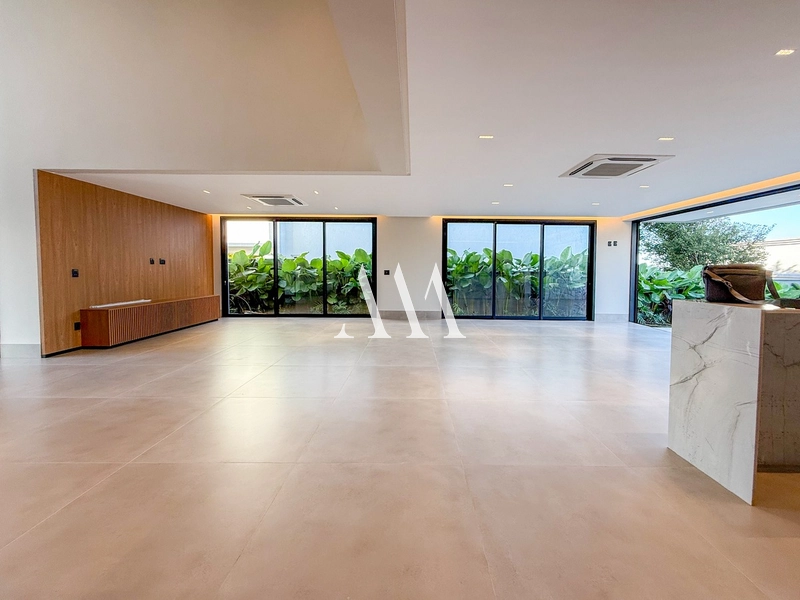 Casa Luxuosa e Completa no Alphaville: 3ª foto da galeria de imagens do imóvel