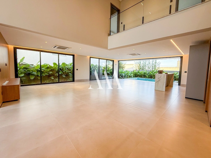 Casa Luxuosa e Completa no Alphaville: 2ª foto da galeria de imagens do imóvel