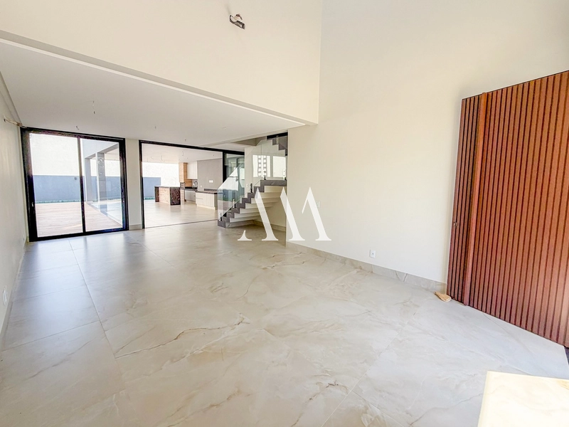 Casa Nova e Moderna no Alphaville: 2ª foto da galeria de imagens do imóvel