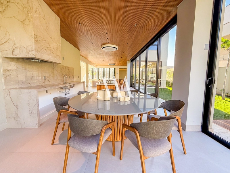 Luxuosa Residência no Alphaville: 9ª foto da galeria de imagens do imóvel