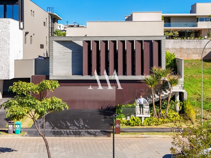 Residência de Luxo Mobiliada no Jardins Itália