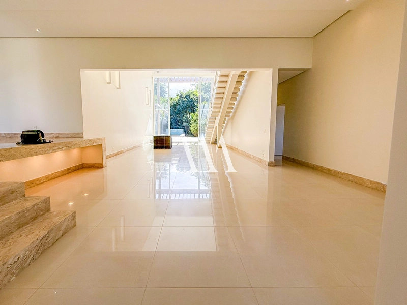 Grandiosa Residência Vista Mata no Alphaville: 2ª foto da galeria de imagens do imóvel