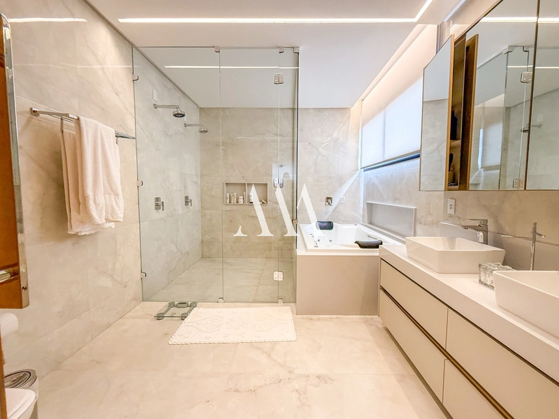 Luxuosa Residência de Esquina Mobiliada no Alphaville: 35ª foto da galeria de imagens do imóvel