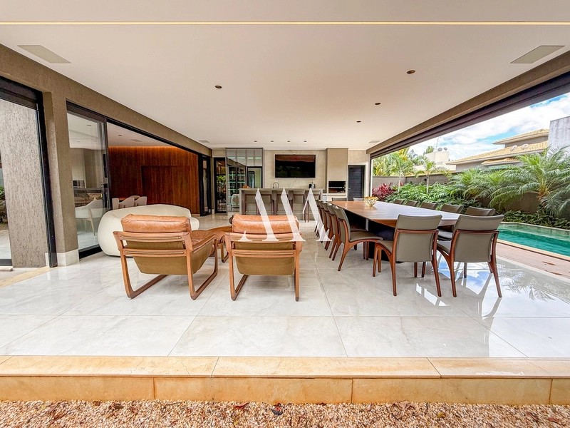 Luxuosa Residência de Esquina Mobiliada no Alphaville: 11ª foto da galeria de imagens do imóvel