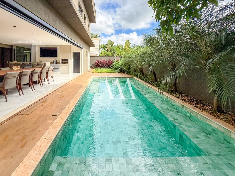 Luxuosa Residência de Esquina Mobiliada no Alphaville: 13ª foto da galeria de imagens do imóvel