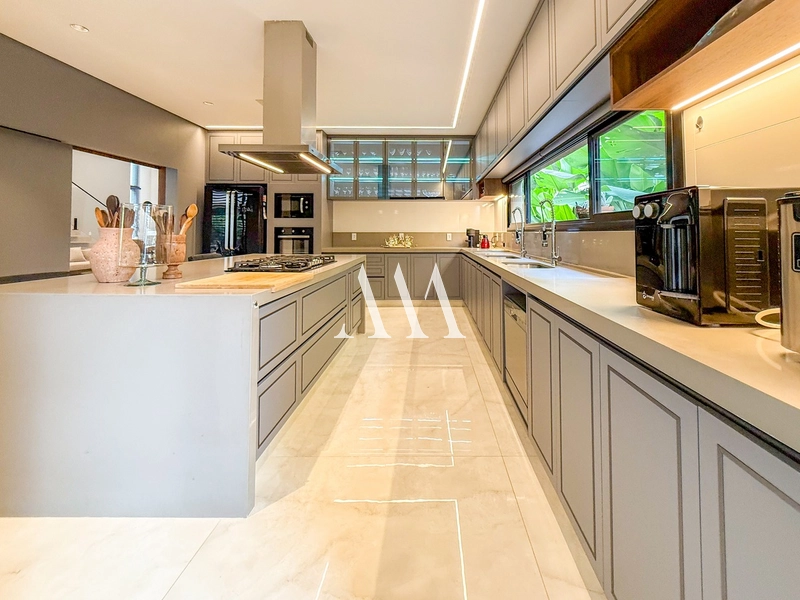 Luxuosa Residência de Esquina Mobiliada no Alphaville: 17ª foto da galeria de imagens do imóvel