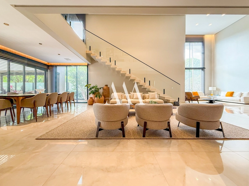 Luxuosa Residência de Esquina Mobiliada no Alphaville: 4ª foto da galeria de imagens do imóvel
