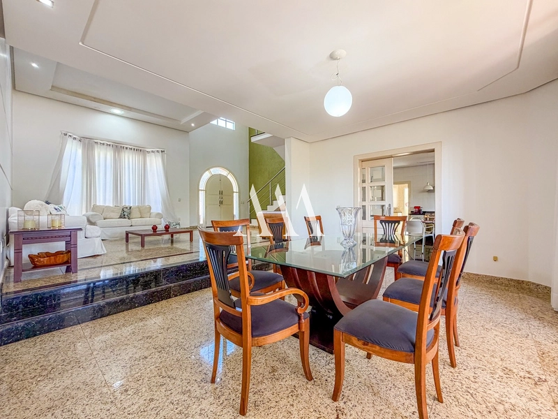 Casa Clássica Oportunidade no Alphaville: 5ª foto da galeria de imagens do imóvel