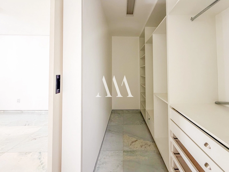 Moderna Residência no Alphaville: 14ª foto da galeria de imagens do imóvel