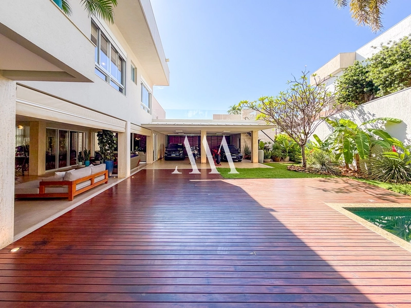 Luxuosa Residência no Alphaville: 17ª foto da galeria de imagens do imóvel