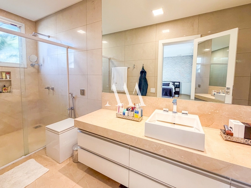 Luxuosa Residência no Alphaville: 29ª foto da galeria de imagens do imóvel