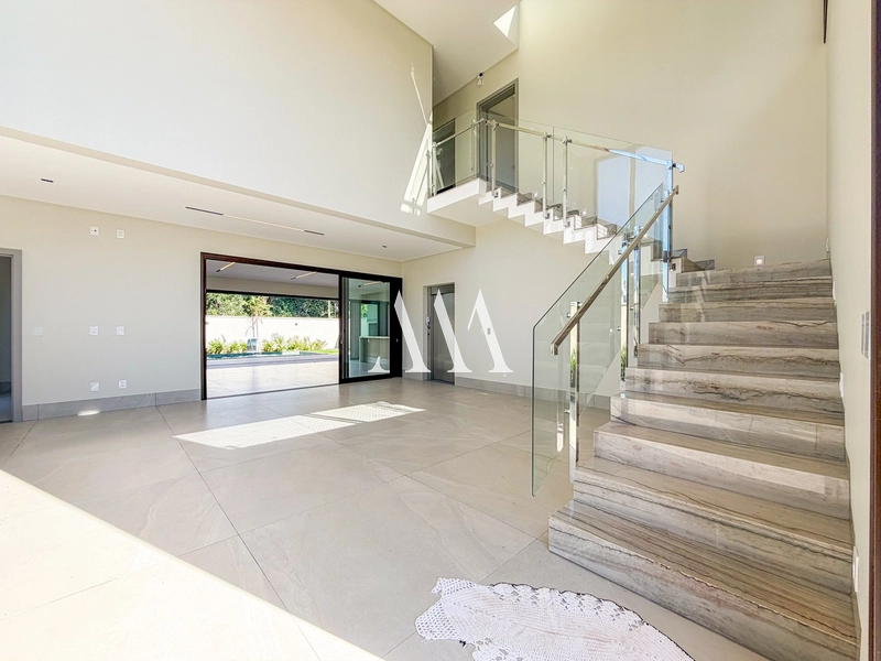 Casa Moderna no Jardins França: 2ª foto da galeria de imagens do imóvel