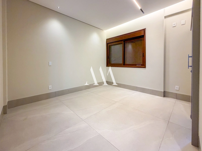 Casa Moderna no Jardins França: 14ª foto da galeria de imagens do imóvel