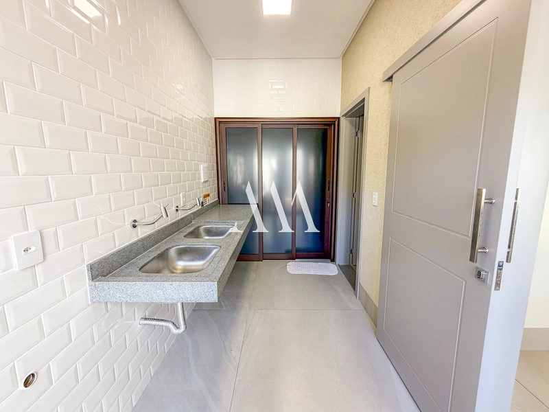 Casa Moderna no Jardins França: 11ª foto da galeria de imagens do imóvel