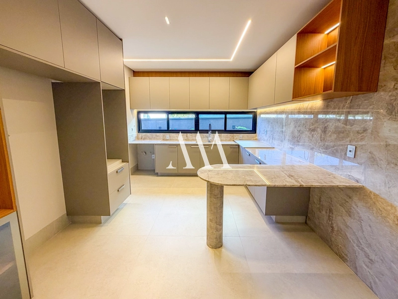 Luxuosa Propriedade no Alphaville: 16ª foto da galeria de imagens do imóvel