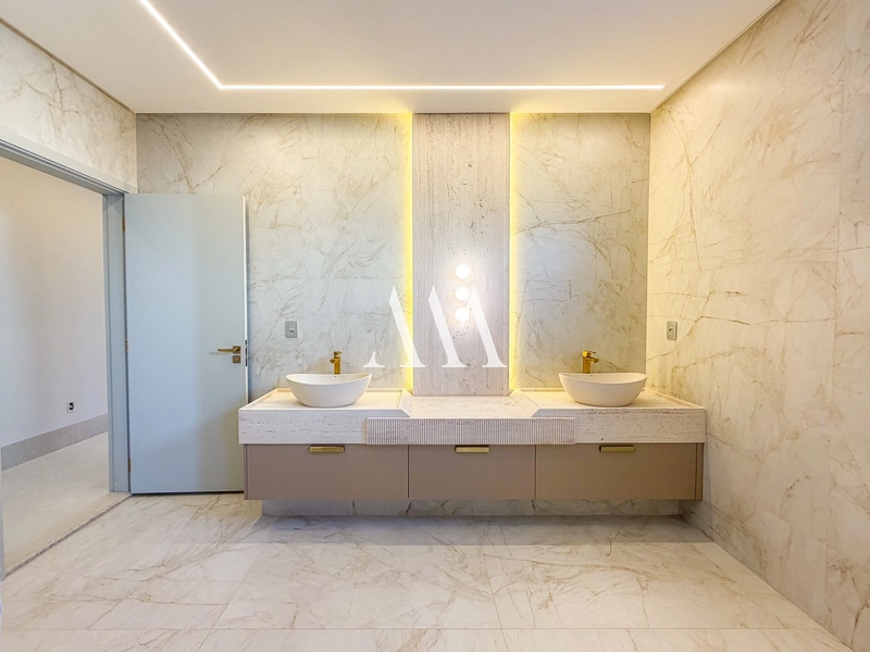 Luxuosa Propriedade no Alphaville: 32ª foto da galeria de imagens do imóvel