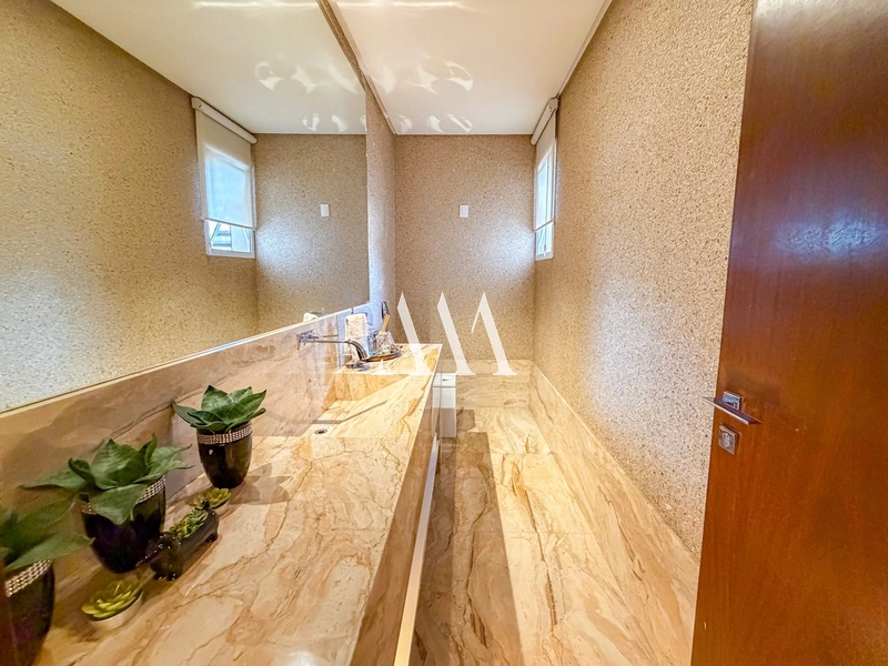 Exclusiva Residência de Esquina no Alphaville: 8ª foto da galeria de imagens do imóvel