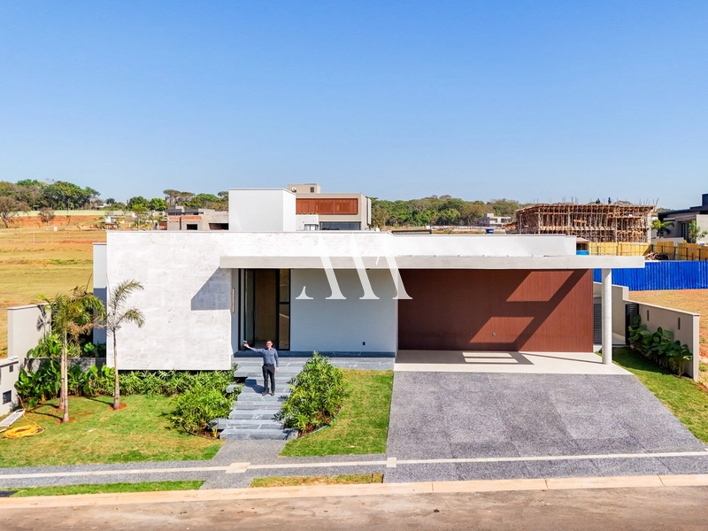 Moderna Casa Térrea no Plateau D’or: 1ª foto da galeria de imagens do imóvel