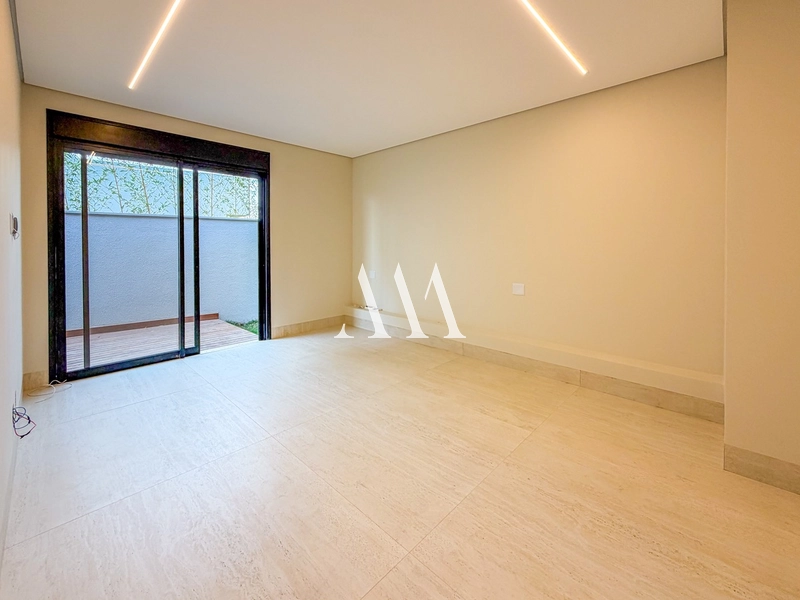 Casa Térrea com Incrível Vista Livre no Plateau D'or: 14ª foto da galeria de imagens do imóvel