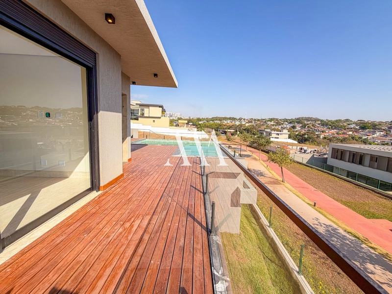 Casa Térrea com Incrível Vista Livre no Plateau D'or: 9ª foto da galeria de imagens do imóvel