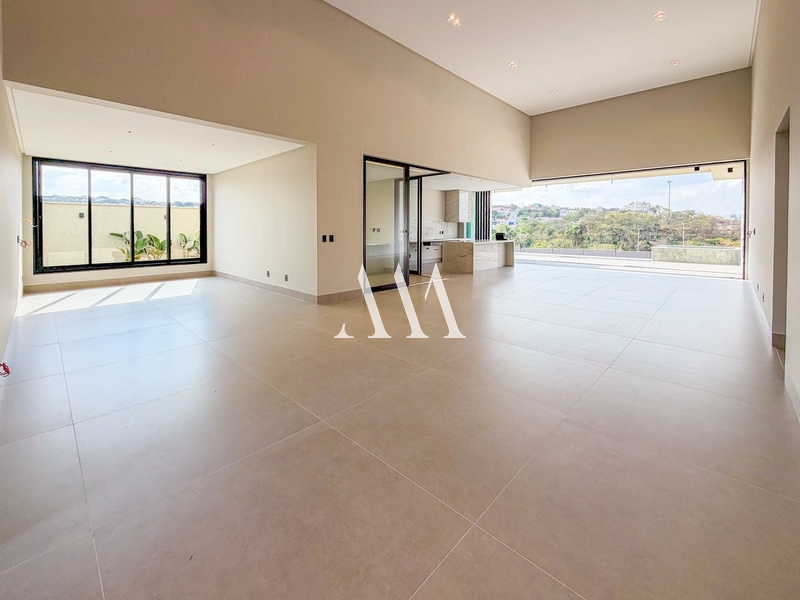 Casa Térrea Luxuosa no Plateau D’or: 2ª foto da galeria de imagens do imóvel