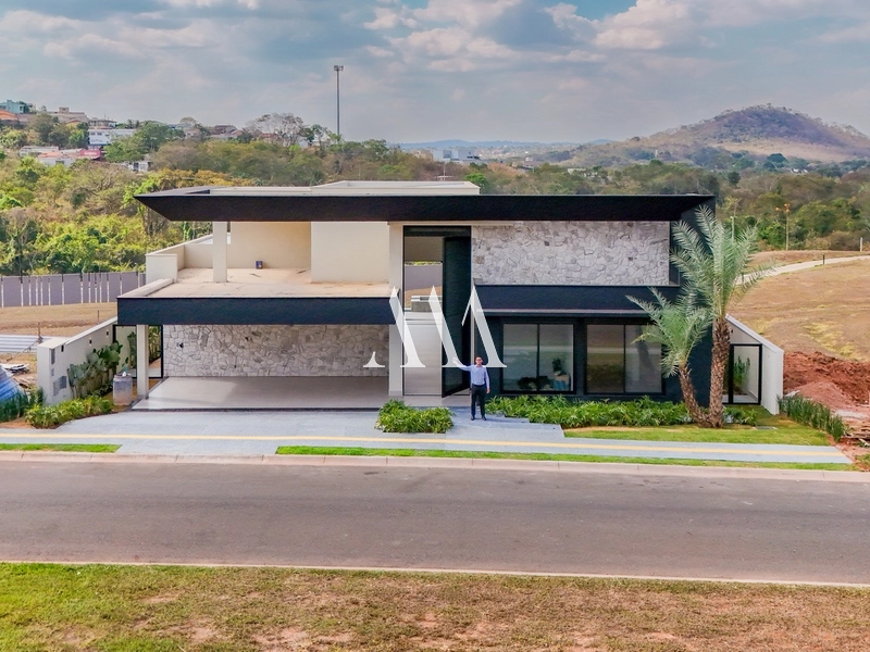 Casa Térrea Luxuosa no Plateau D’or: 1ª foto da galeria de imagens do imóvel