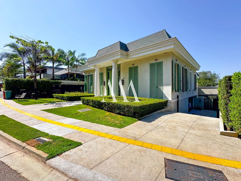 Casa Clássica Mobiliada no Jardins Munique: 2ª foto da galeria de imagens do imóvel
