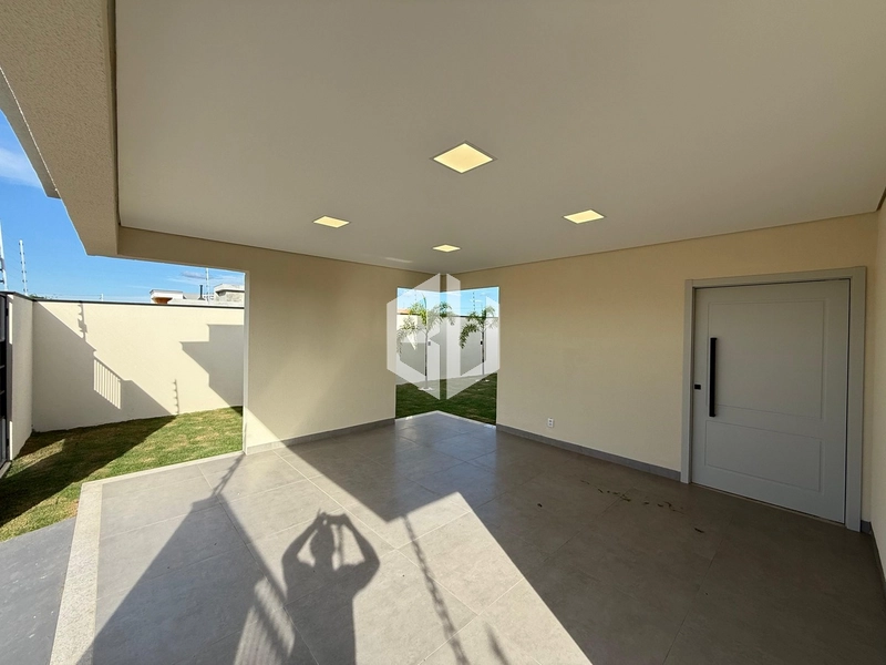 : 2ª foto da galeria de imagens do imóvel