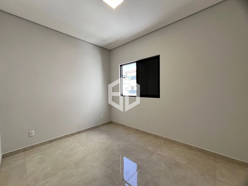 : 2ª foto da galeria de imagens do imóvel