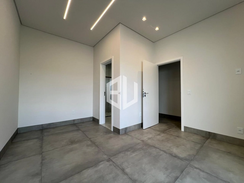 : 8ª foto da galeria de imagens do imóvel