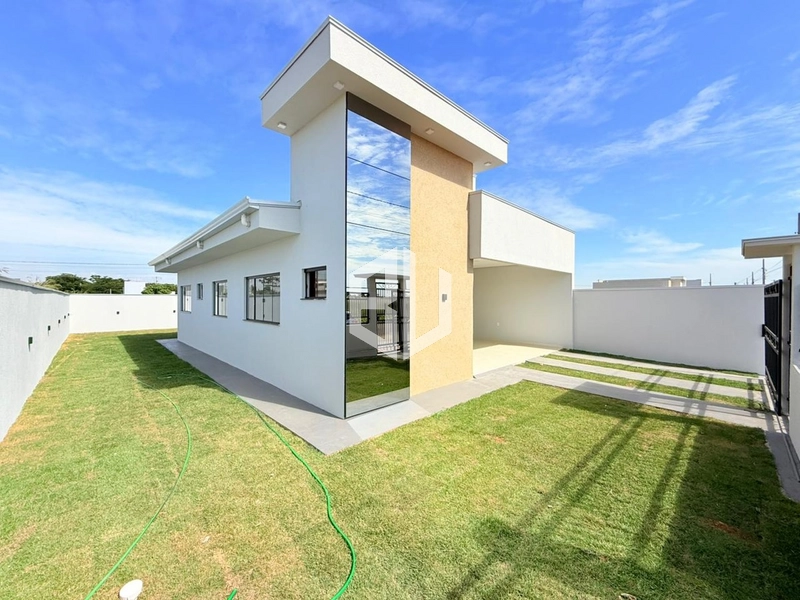 : 2ª foto da galeria de imagens do imóvel