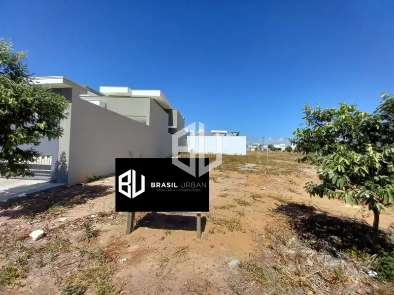 Terreno à venda, 307 m² por R$ 400.000,00