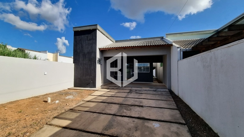 Casa à venda no Jardim Celeste, em Sinop/MT.