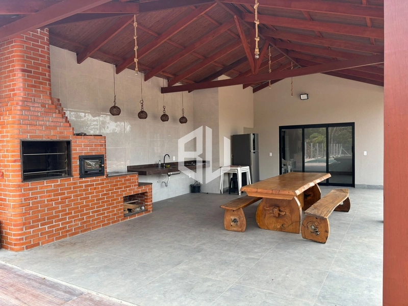 : 2ª foto da galeria de imagens do imóvel