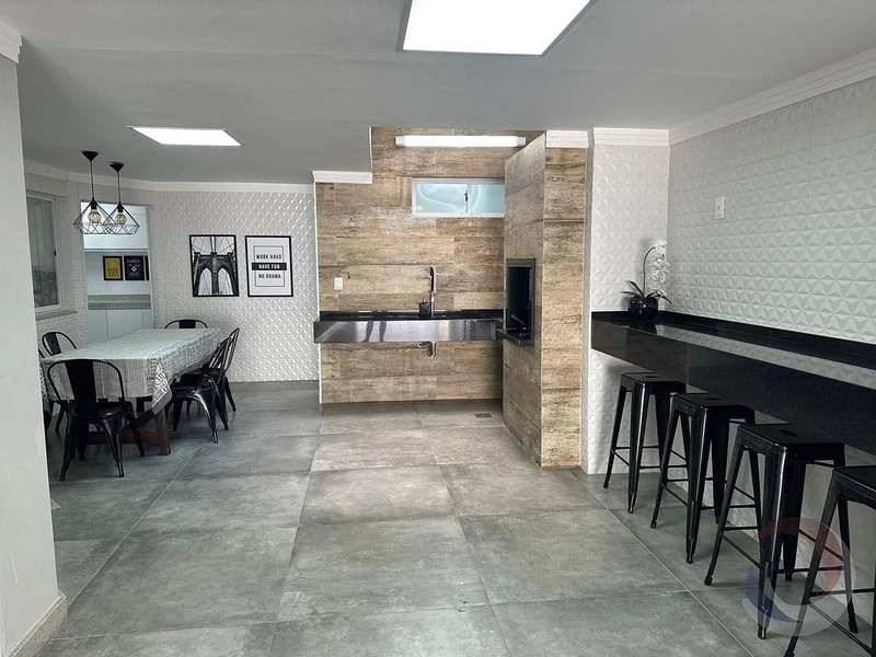 Casa 3 suítes - Agronômica: 8ª foto da galeria de imagens do imóvel