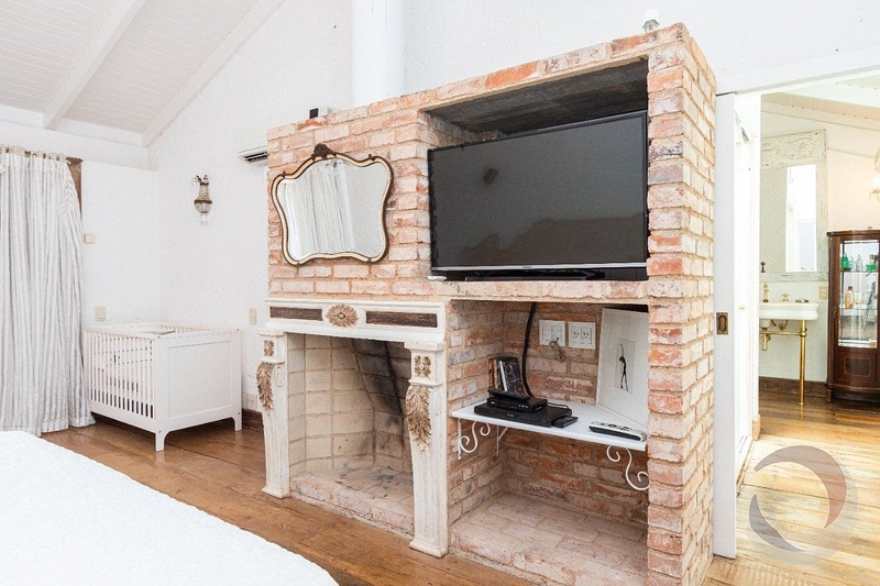 Belíssima Casa Estilo Neoclássico: 24ª foto da galeria de imagens do imóvel