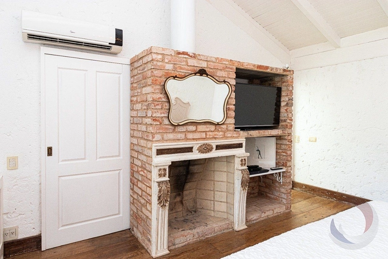 Belíssima Casa Estilo Neoclássico: 37ª foto da galeria de imagens do imóvel